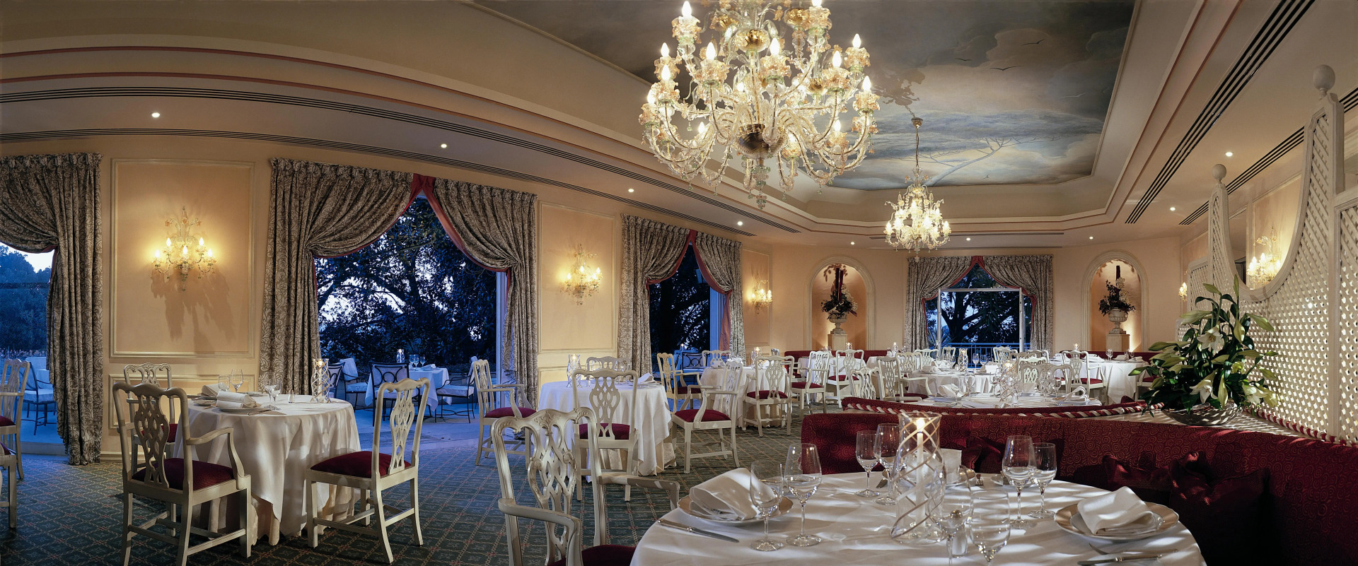 Photo - Olissippo Lapa Palace – The Leading Hotels of the World