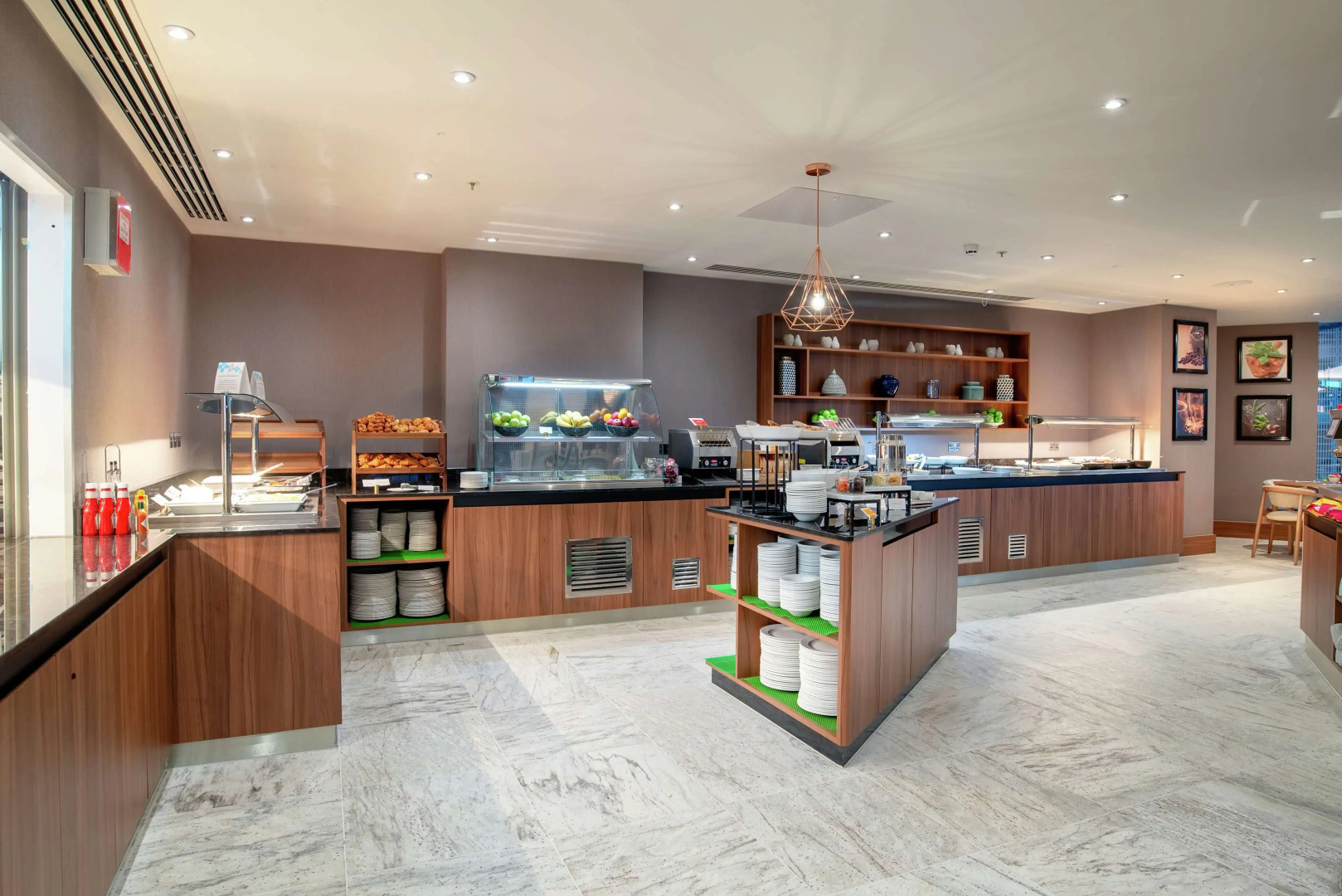 Photo - Hilton Garden Inn London Heathrow Terminal 2 and 3