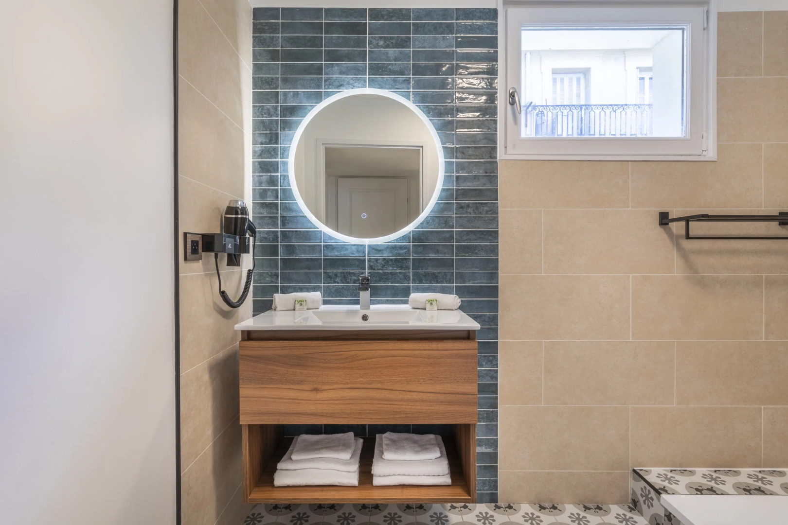 Photo - Residhotel Vieux Port