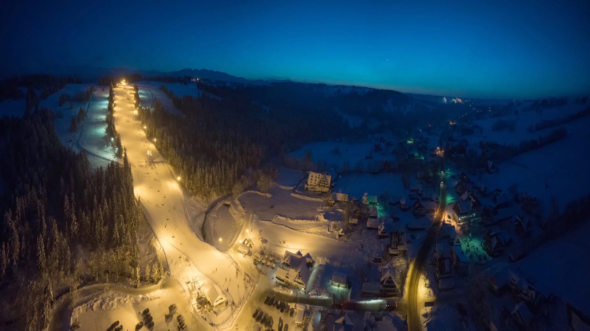 Photo - Hotel REDYK Ski&Relax - narty i widok na góry na wyciągnięcie ręki