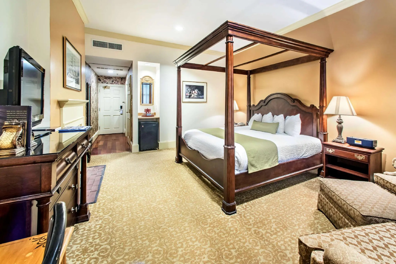 Photo - River Street Inn