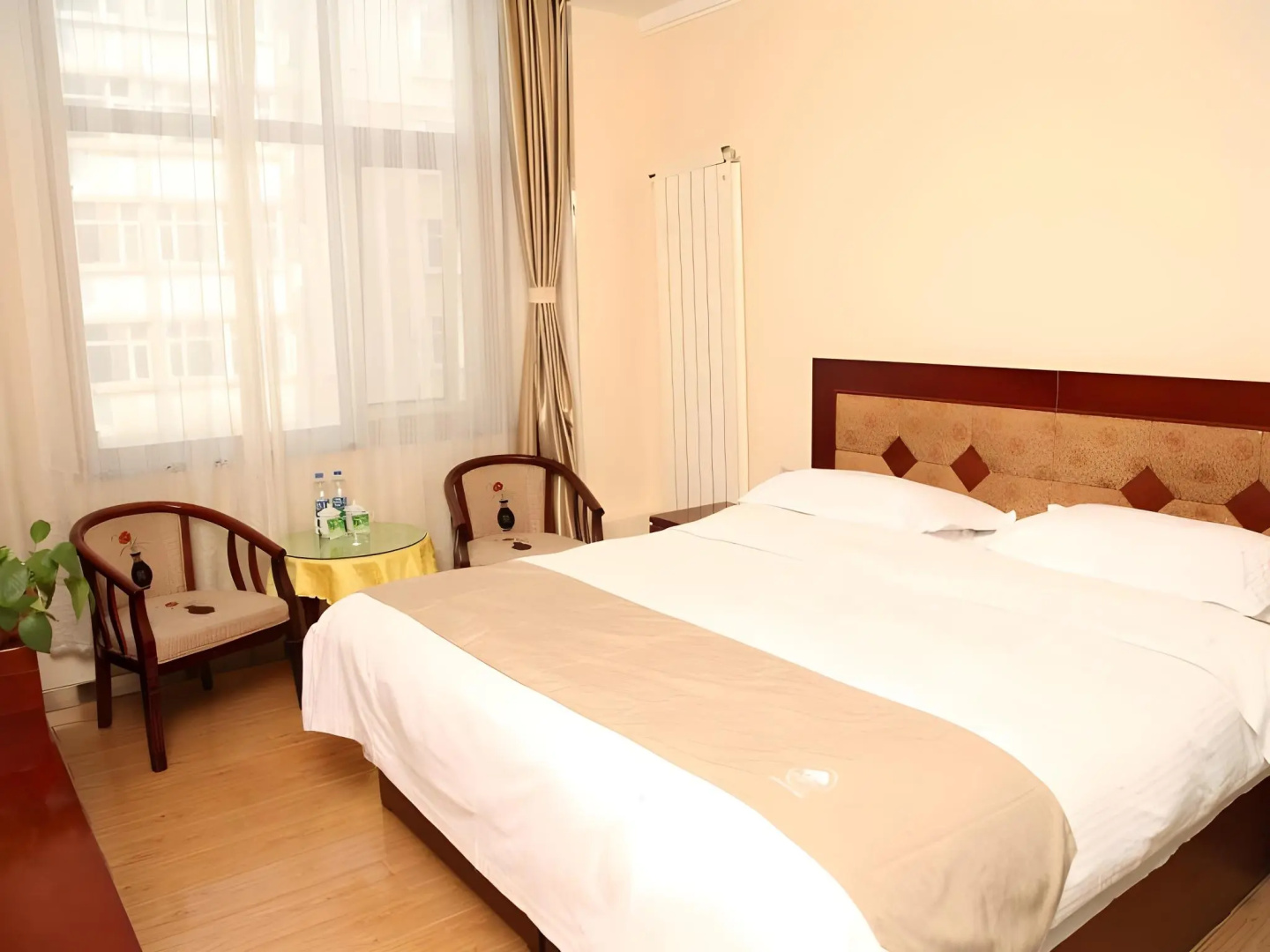 GreenTree Alliance ZhangJiaKou Jingkai District Weisan Road Railway Station Hotel