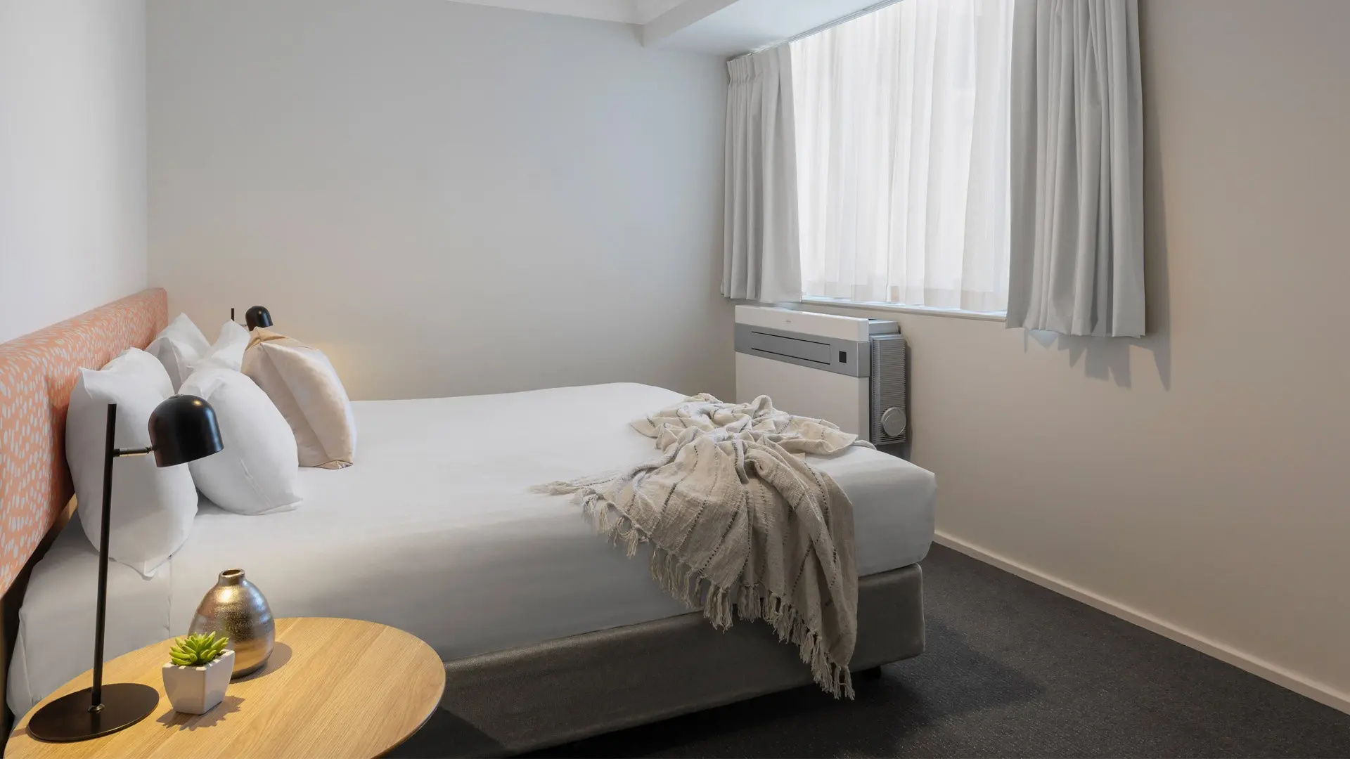 Photo - Oaks Perth Hotel