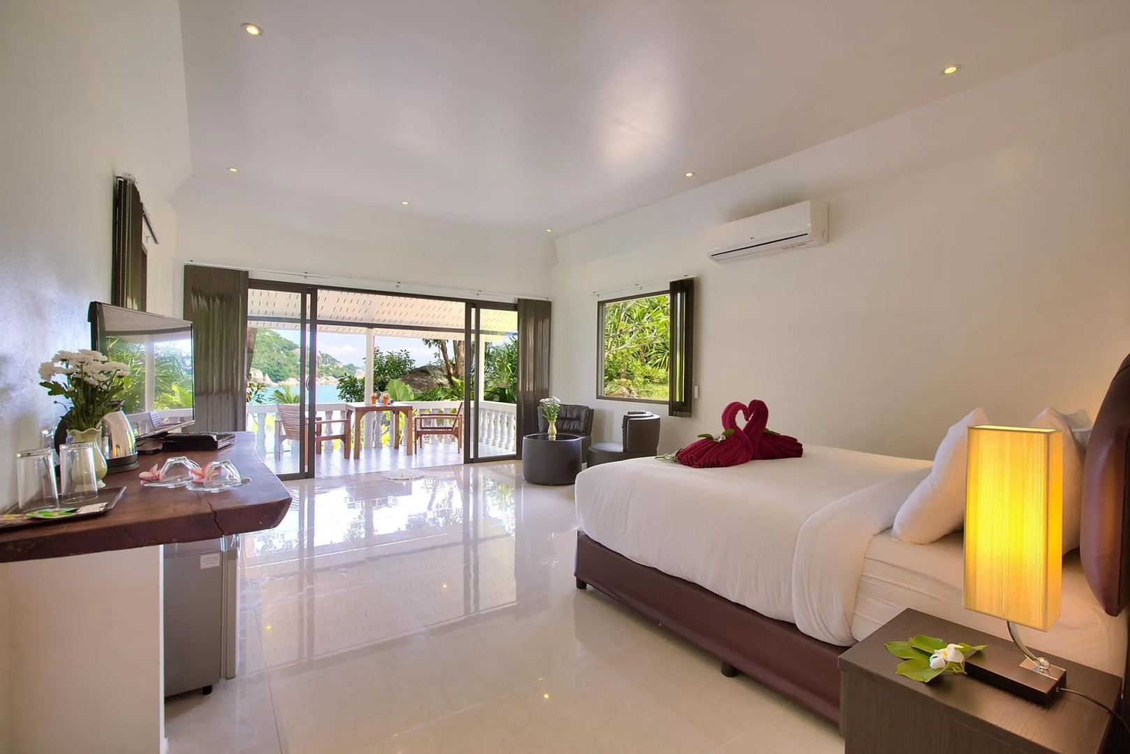 Photo - Crystal Bay Yacht Club Beach Resort