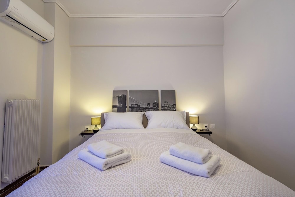 Kleio - Spacious Apartment in Glyfada
