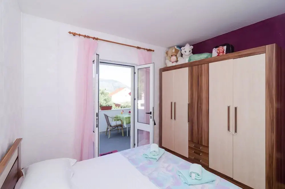 Photo - Leo's Room