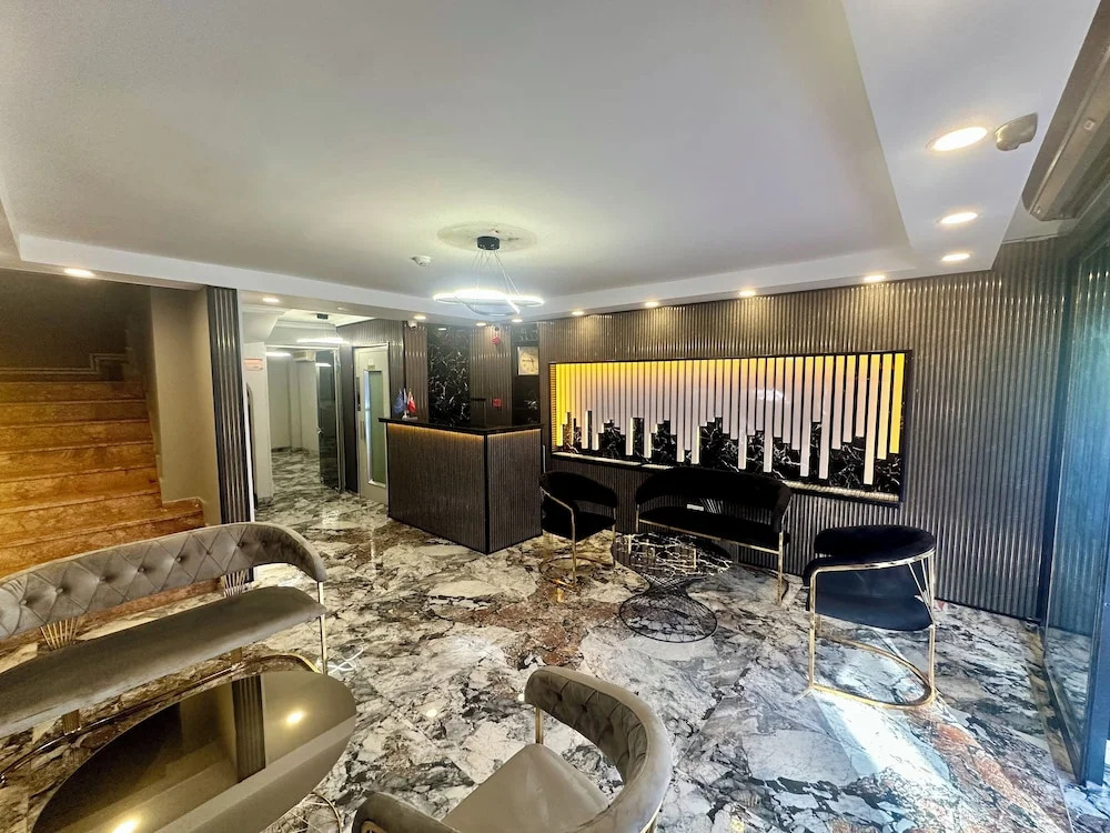 Photo - Crowned Exclusive Hotel