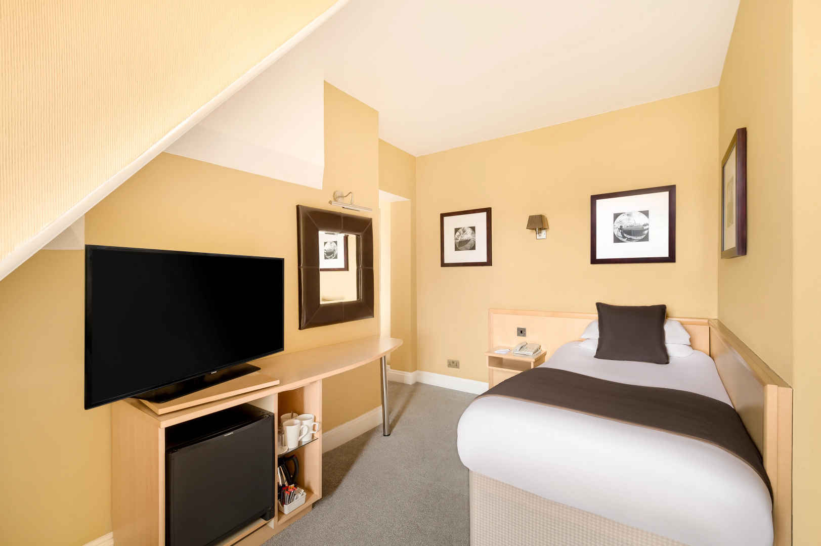 Photo - Royal Station Hotel- Part of the Cairn Collection