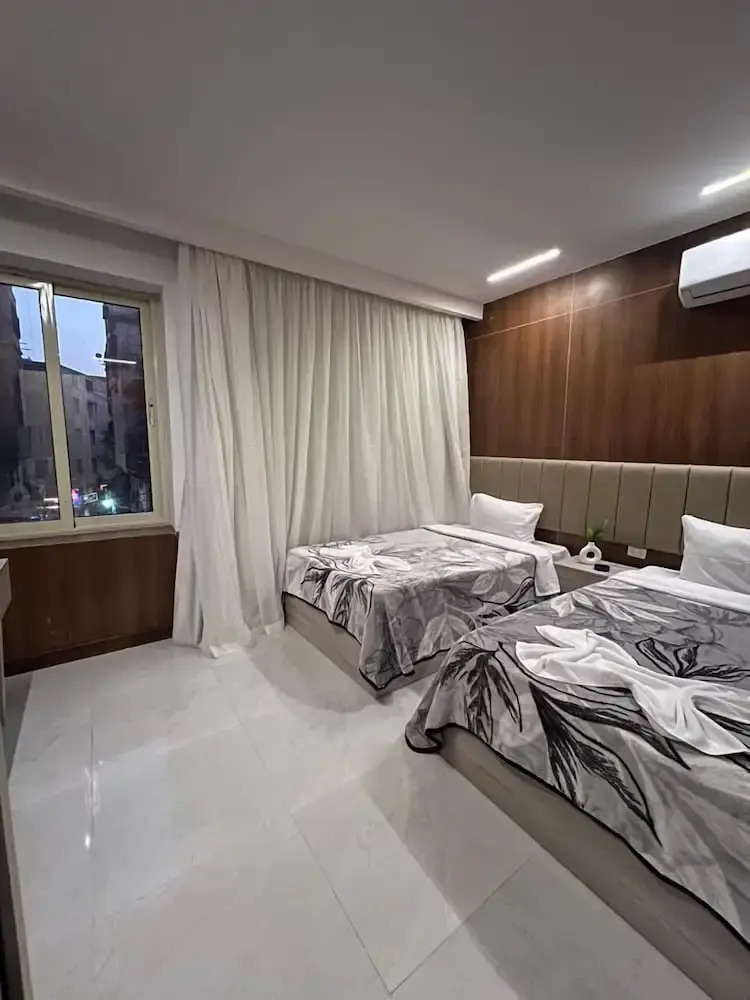 Photo - Royal Home Hotel