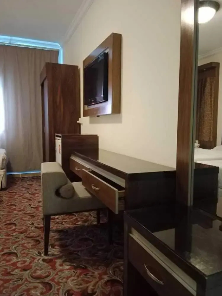 Photo - Sky View Hotel, Madinah