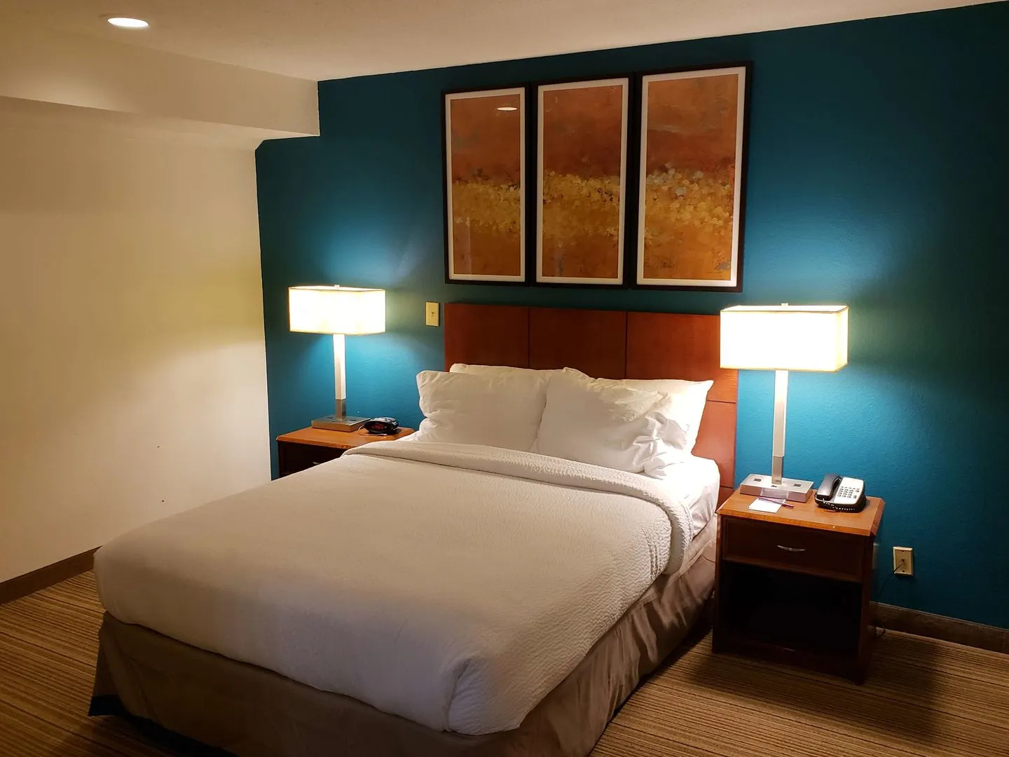 Foto - Tysons Corner Suites, A Baymont by Wyndham