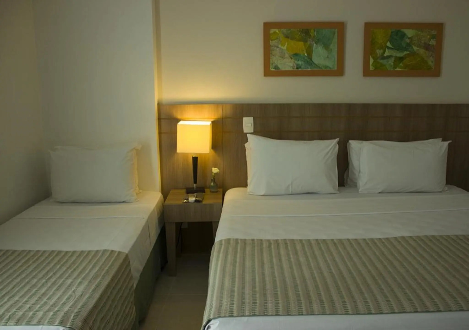 Photo - Saint Moritz Hplus Express