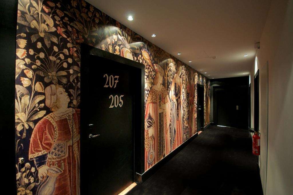 Photo - Le Cesar Hotel