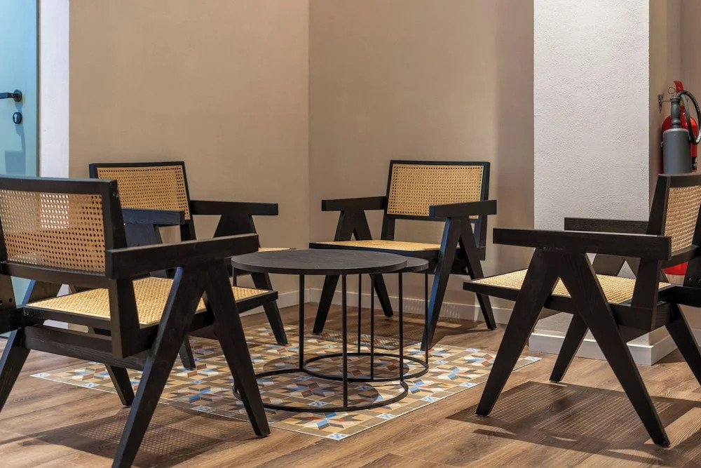 Foto - VLC HOST - Reina 168