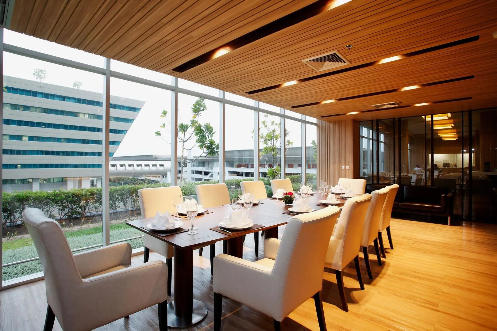 Photo - Centara Life Government Complex Hotel & Convention Centre Chaeng Watthana