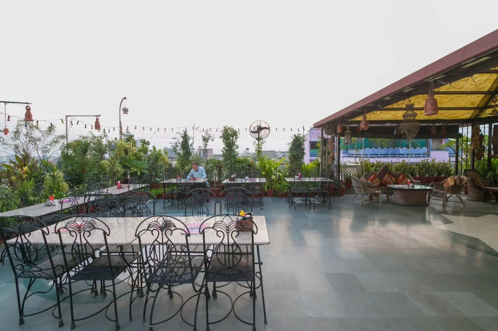 Foto - Hotel Kalyan