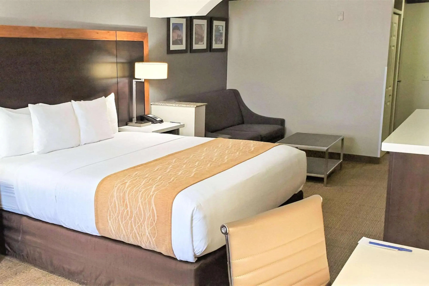 Foto - Comfort Inn & Suites Near Universal - N Hollywood - Burbank