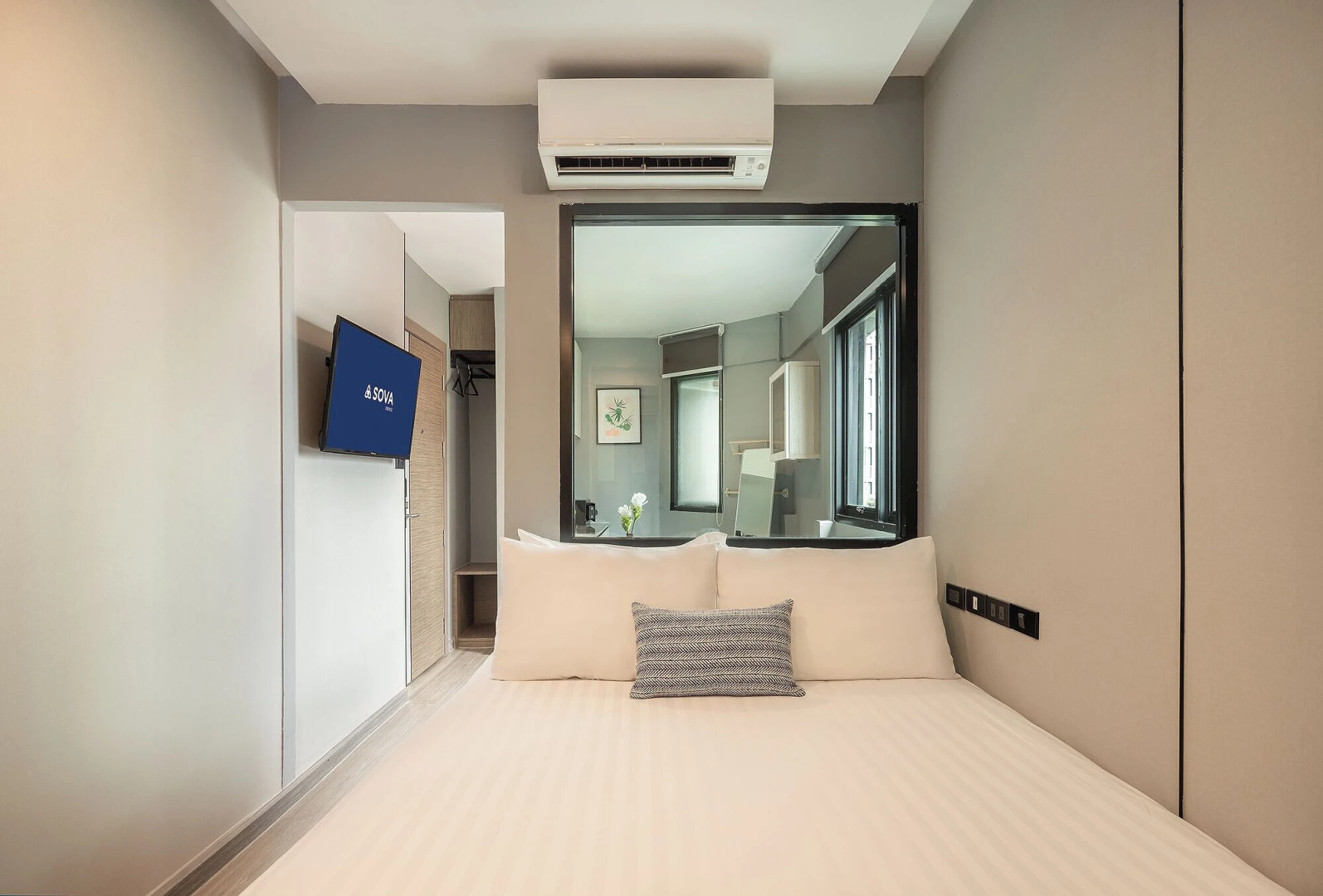 Photo - Sova Hotel Bangkok