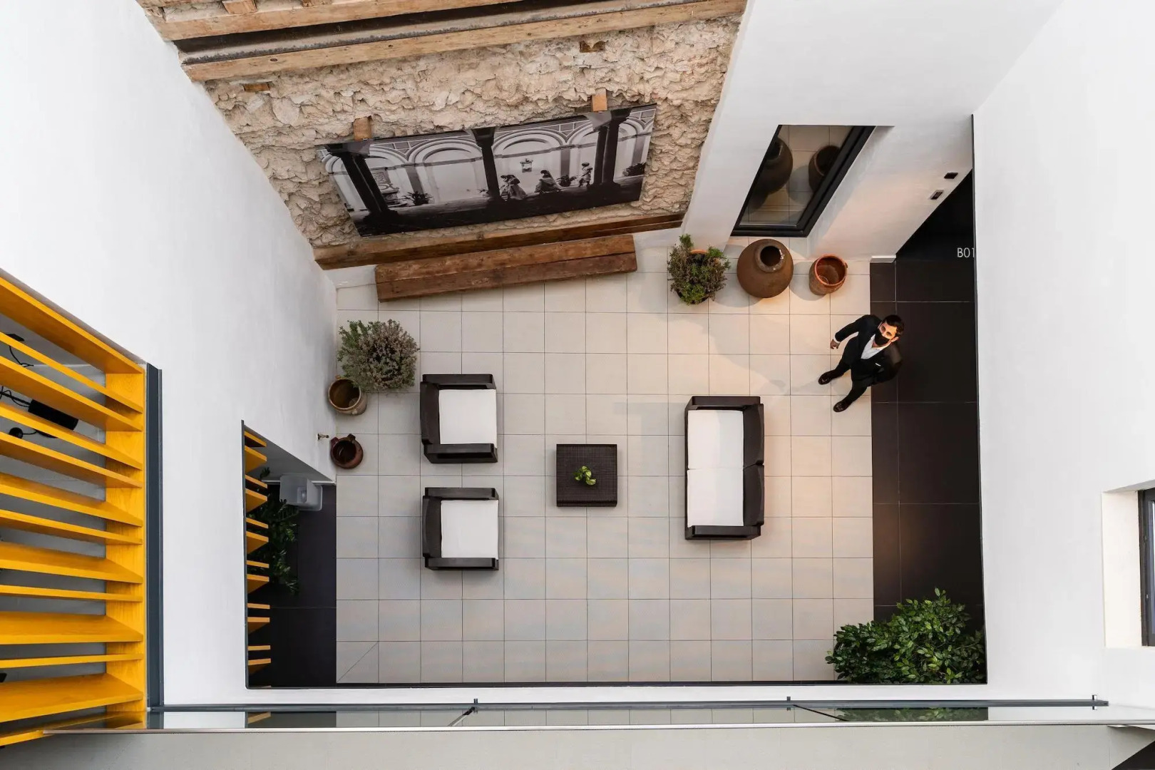 Photo - Welldone Quality - Crystal pool