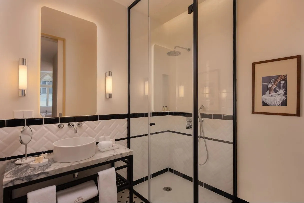 Foto - The Ivens, Autograph Collection