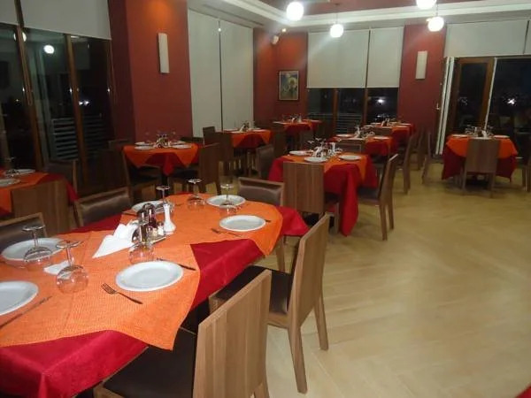 Foto - 6 Milje Hotel