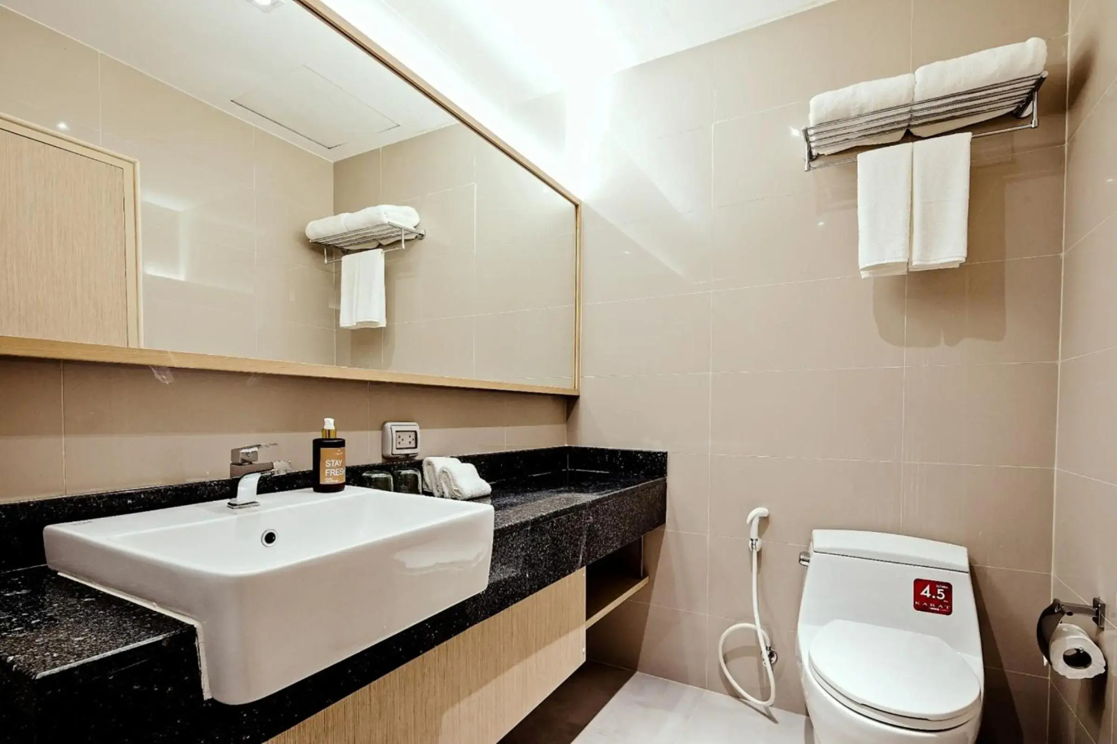 Photo - Three Sukhumvit Hotel
