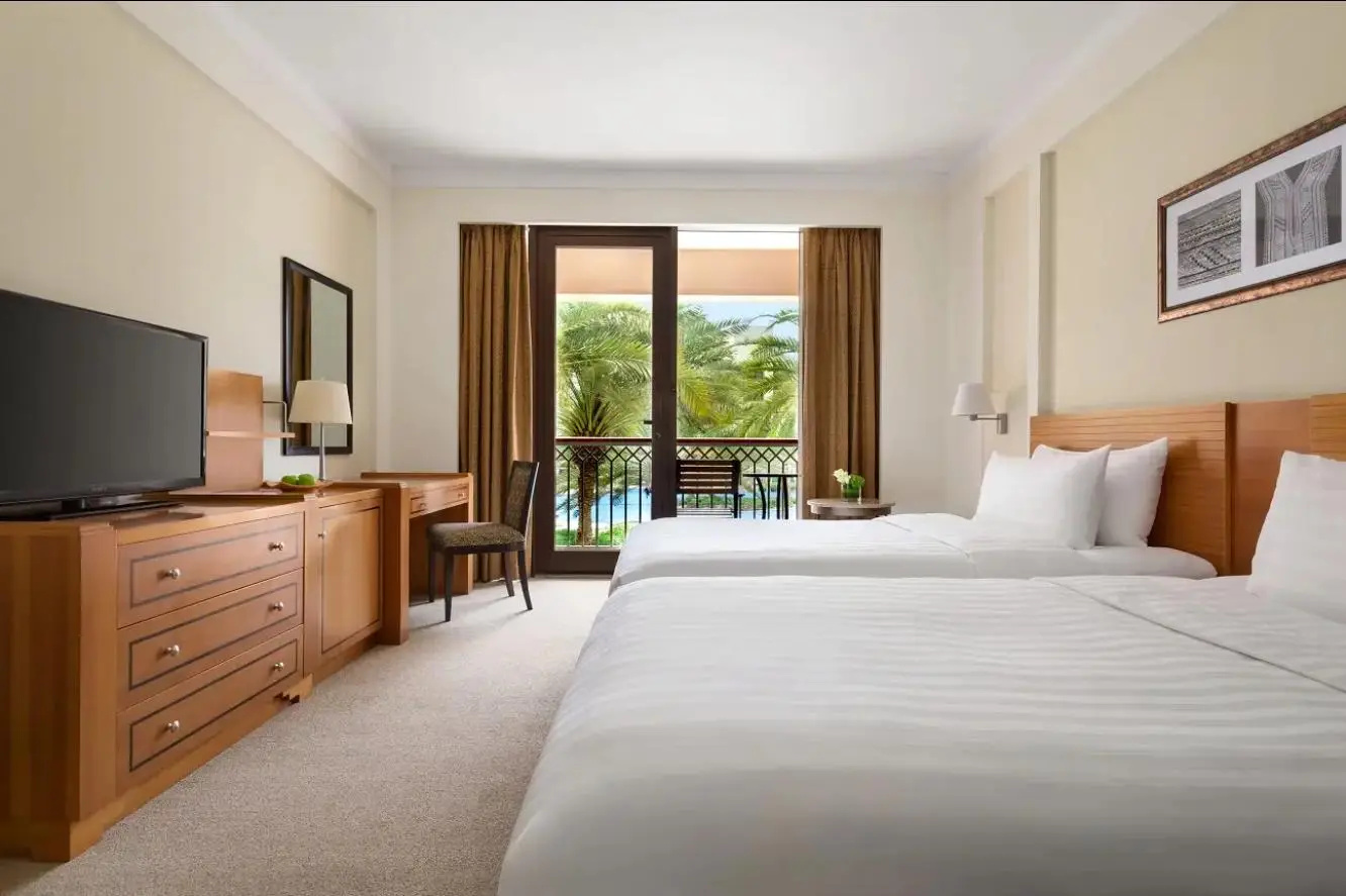 Photo - Shangri-La's Barr Al Jissah Resort & Spa — Al Waha Hotel