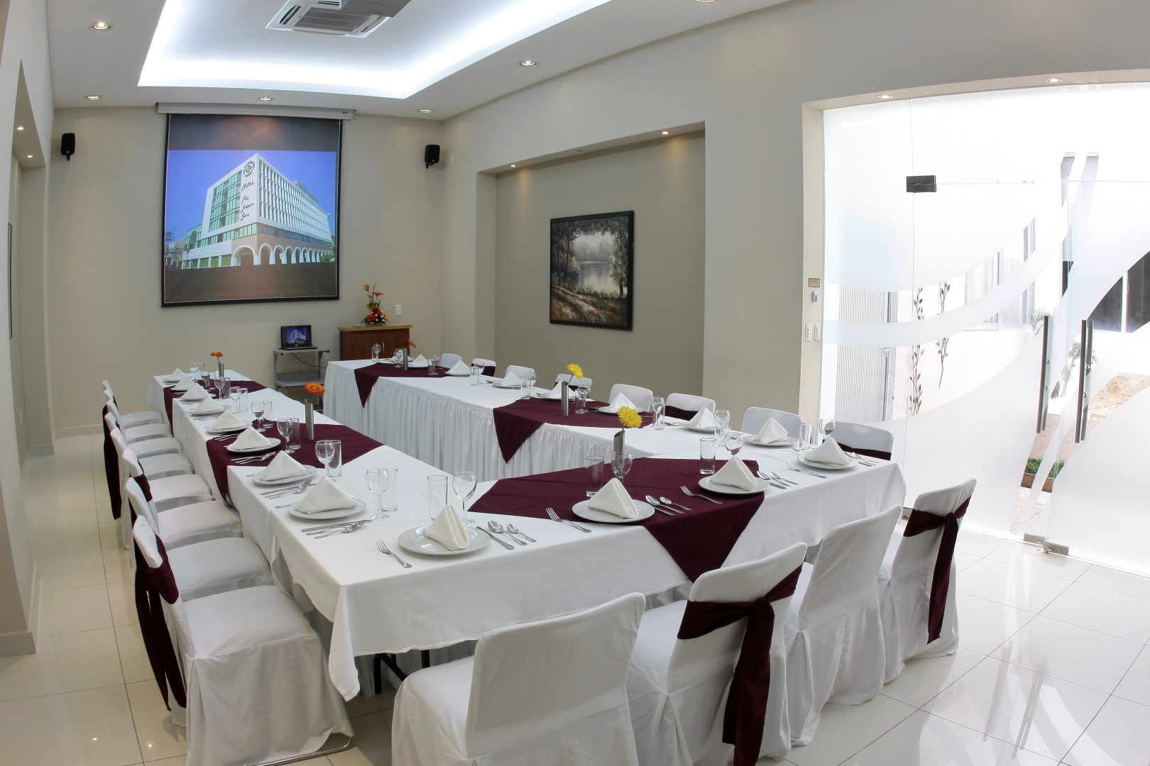 Photo - Hotel Fray Junipero Serra