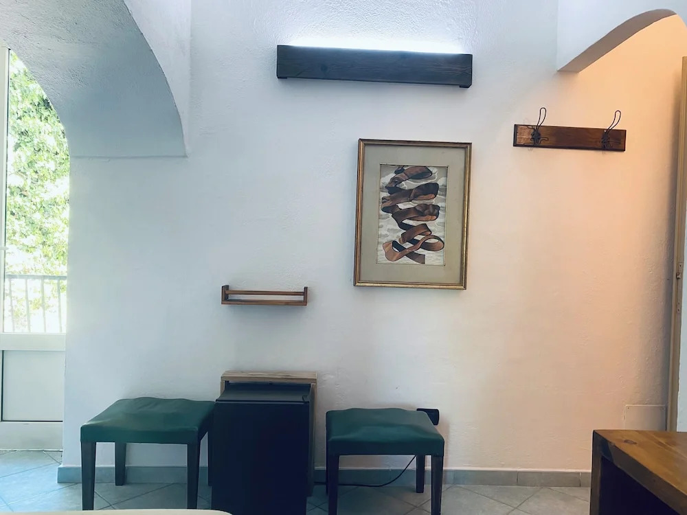 Foto - Black Market Hotel