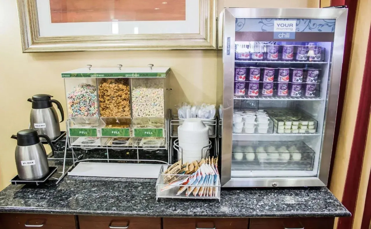 Photo - Comfort Suites Orlando Airport