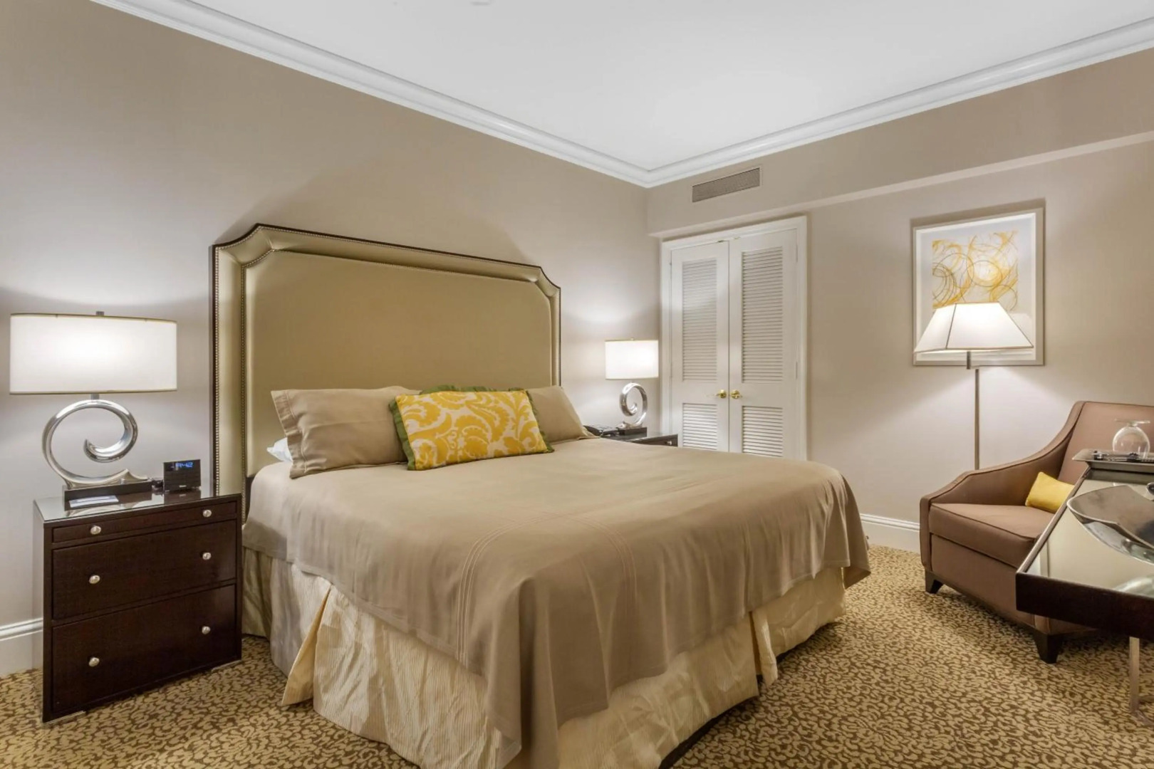 Photo - Omni Berkshire Place