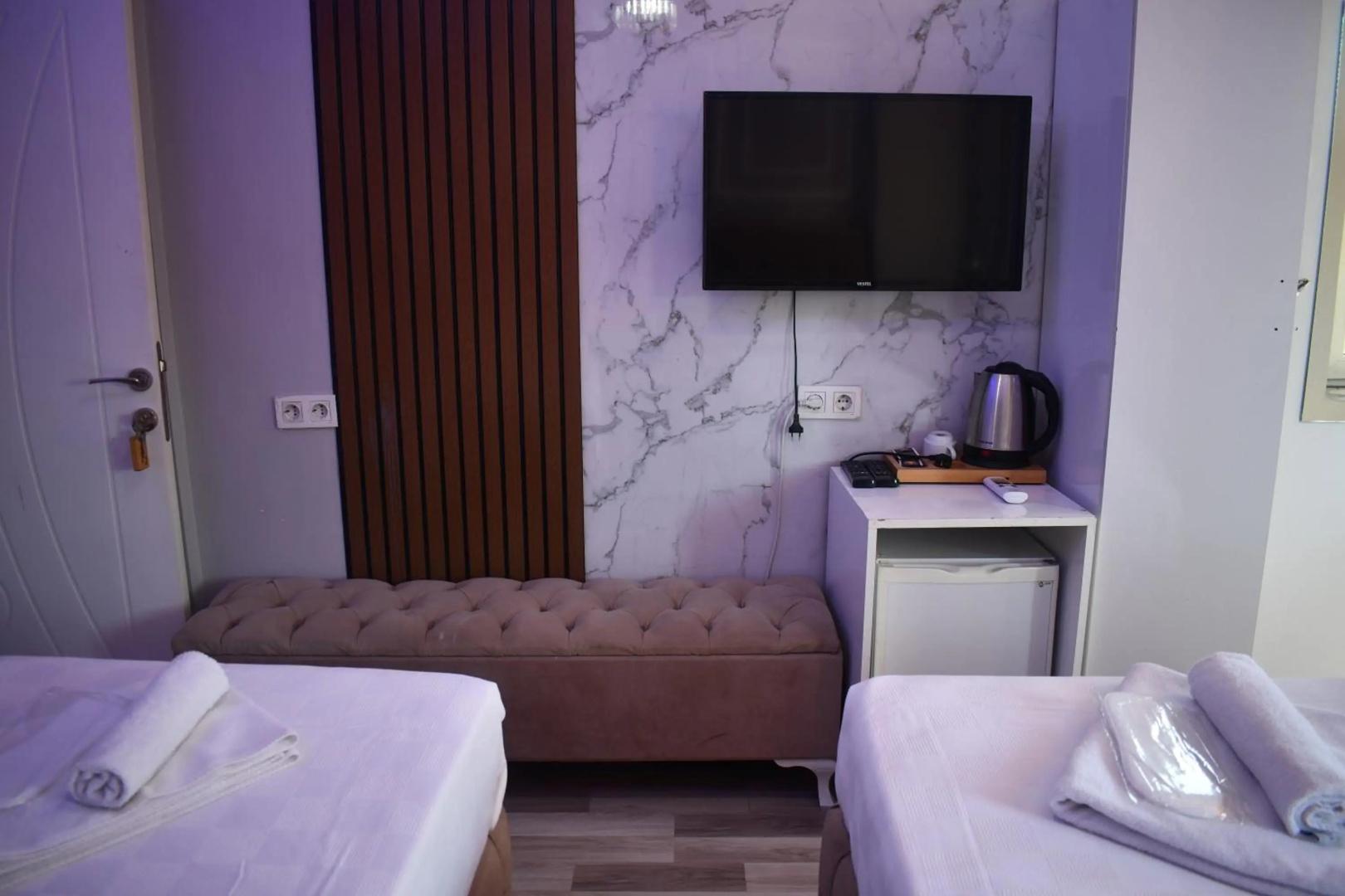 Photo - Modena Hotel