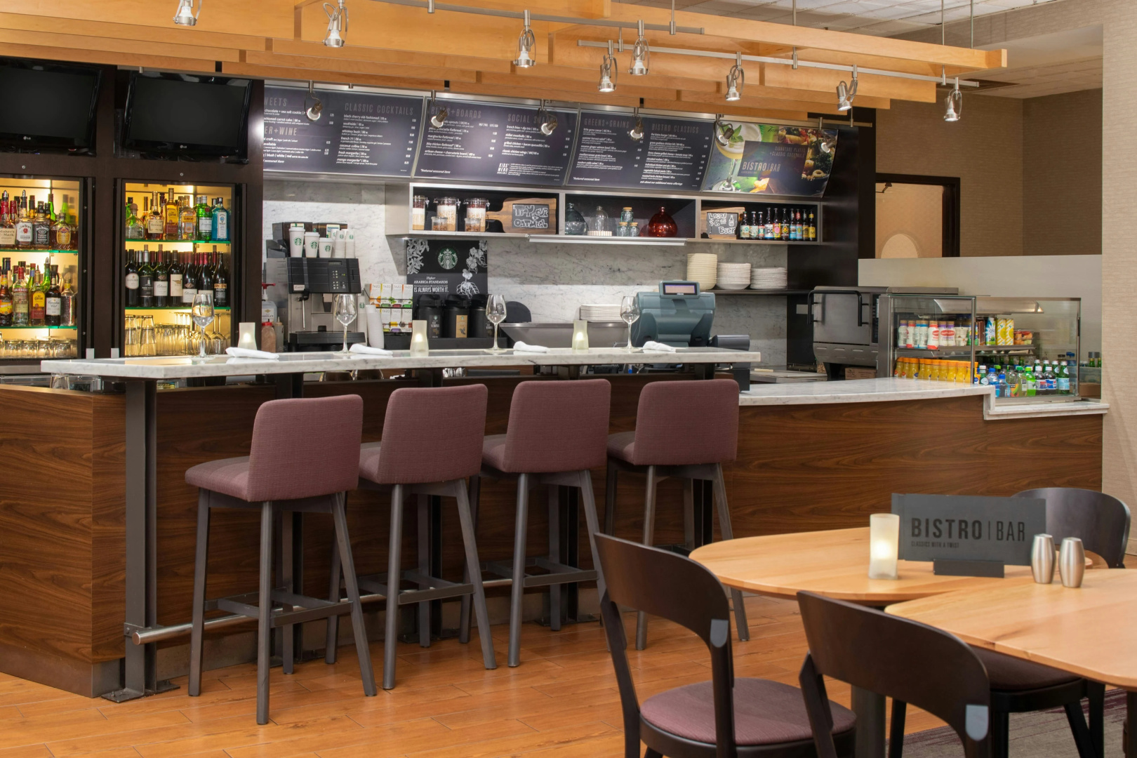 Foto - Courtyard by Marriott Portland Airport