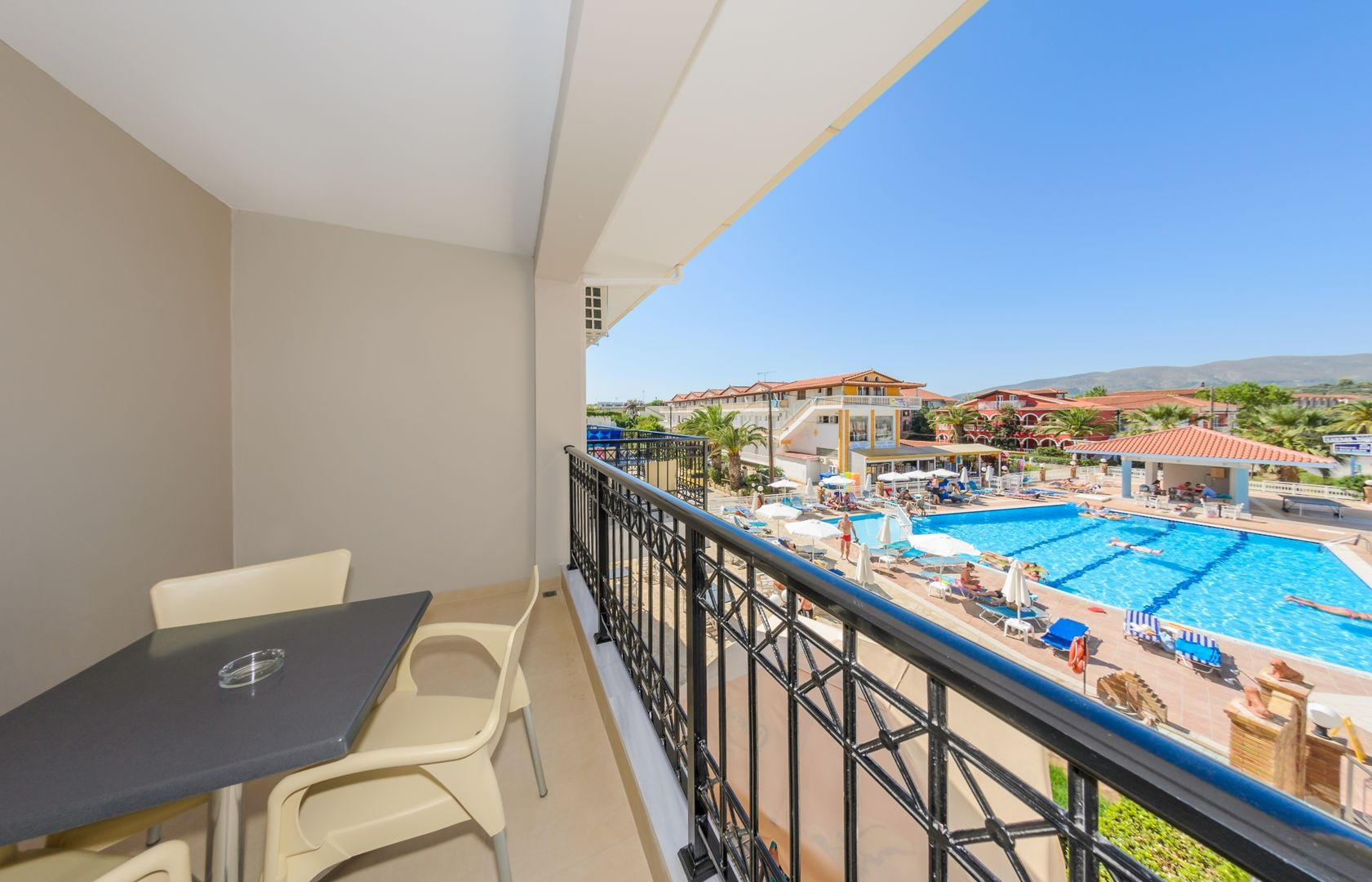 Photo - Karras Hotel