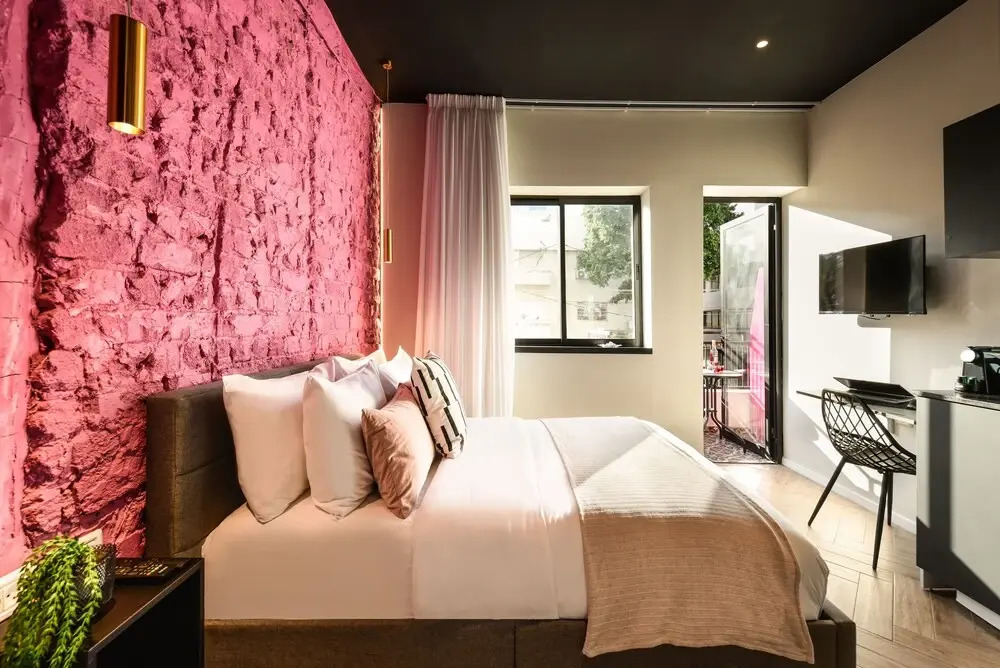 Photo - Silicate - by Loginn Tel-Avivian hotels