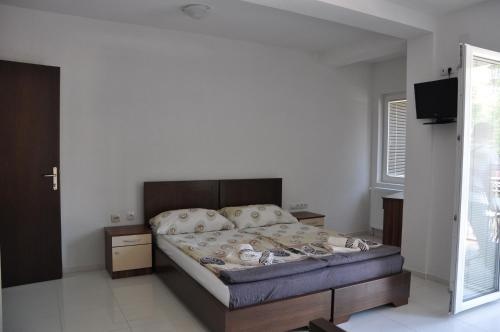 Marina Apartments