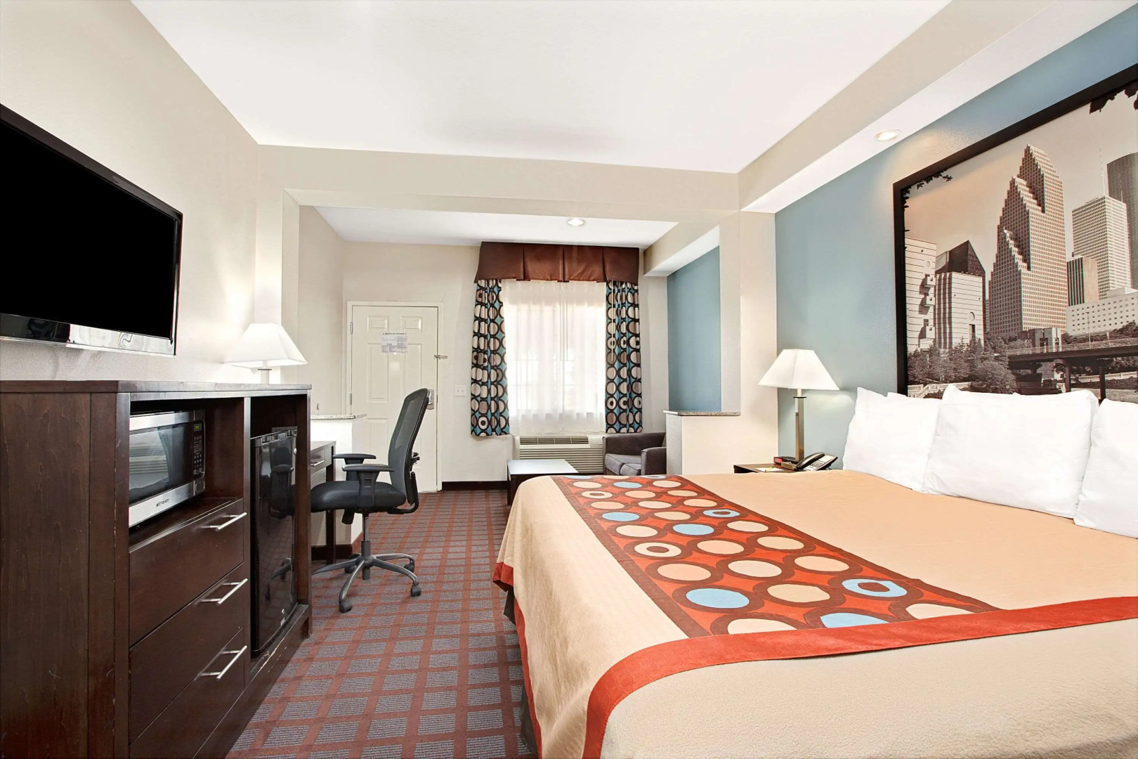 Photo - Super 8 by Wyndham Houston North I-45