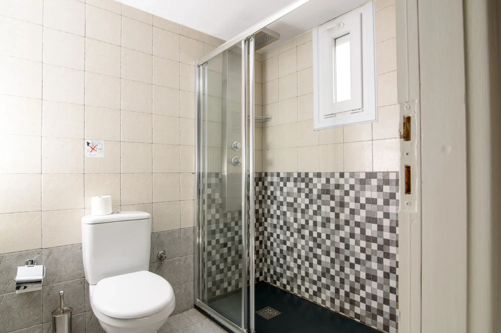 Photo - Maria's Place - Adults Only