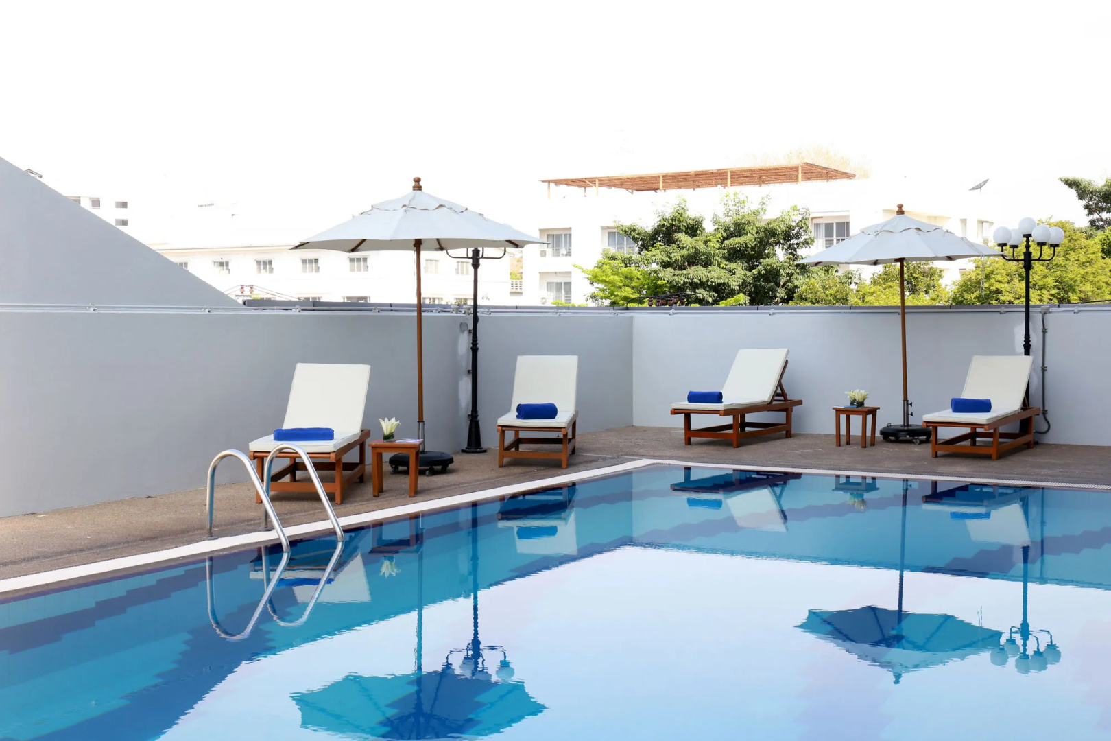 Photo - Louis' Tavern Hotel Don Muang
