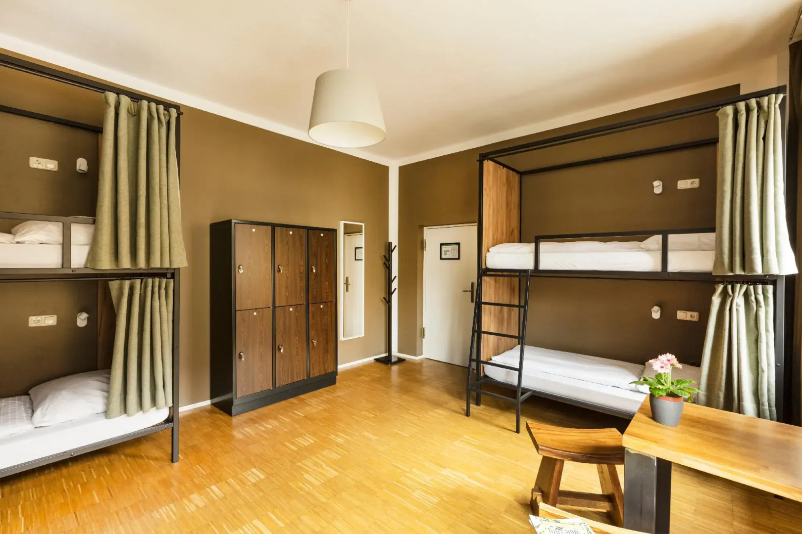 Photo - Five Reasons Hostel & Hotel