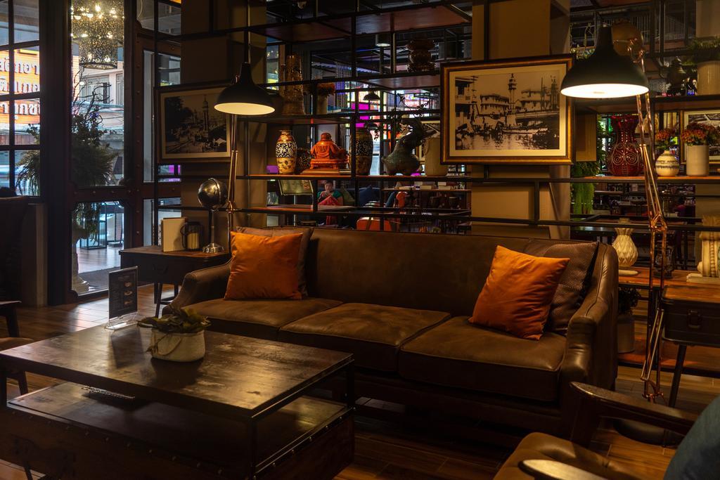 Photo - W22 by Burasari