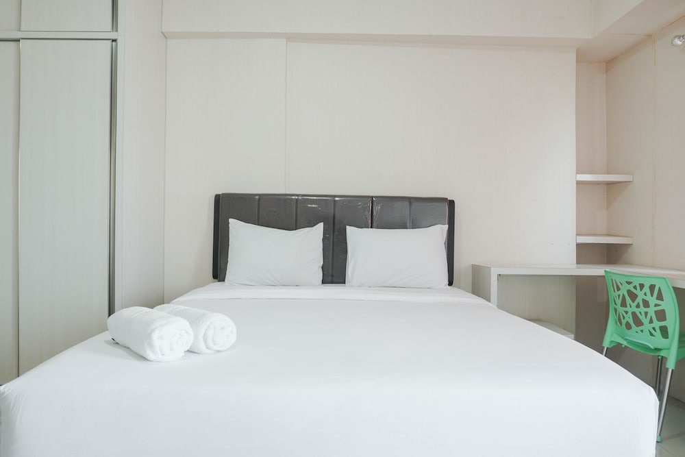 Cozy Studio At Park View Condominium Margonda Apartment