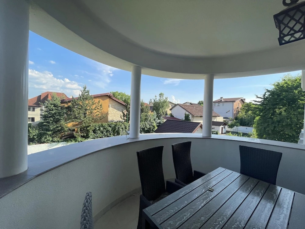Photo - Iarca Inn