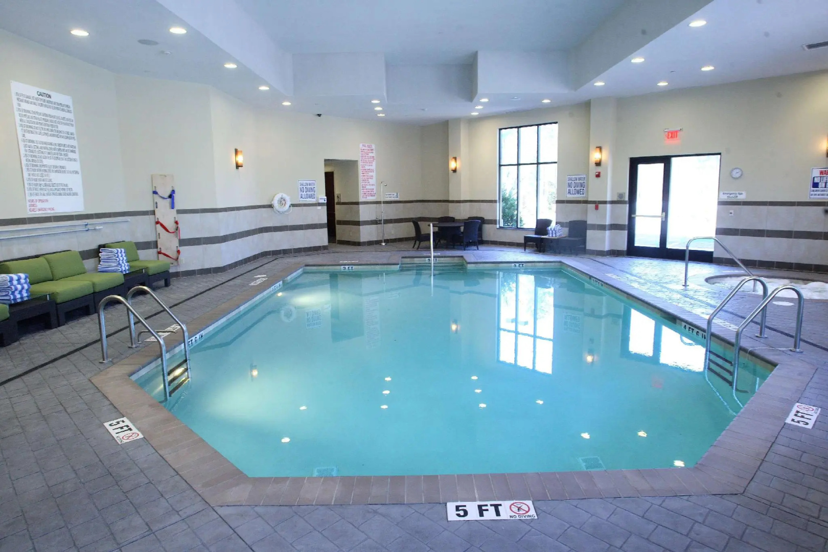 Foto - Embassy Suites Savannah Airport
