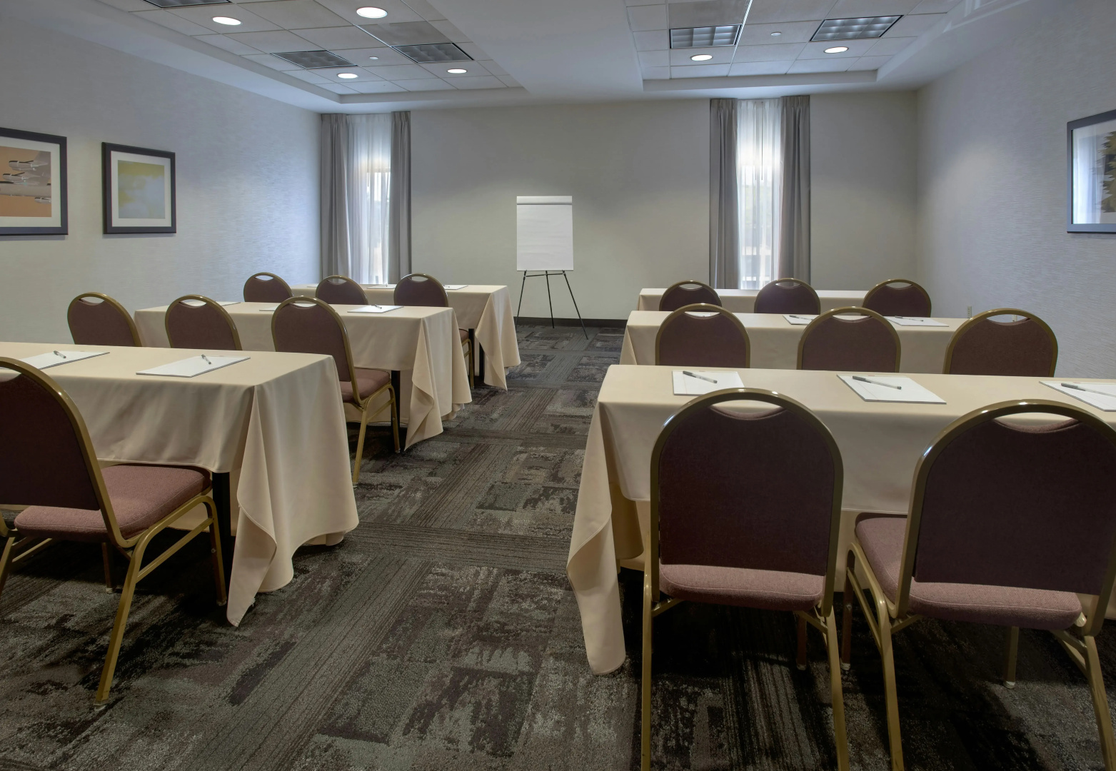 Photo - Hampton Inn Boston - Logan Airport