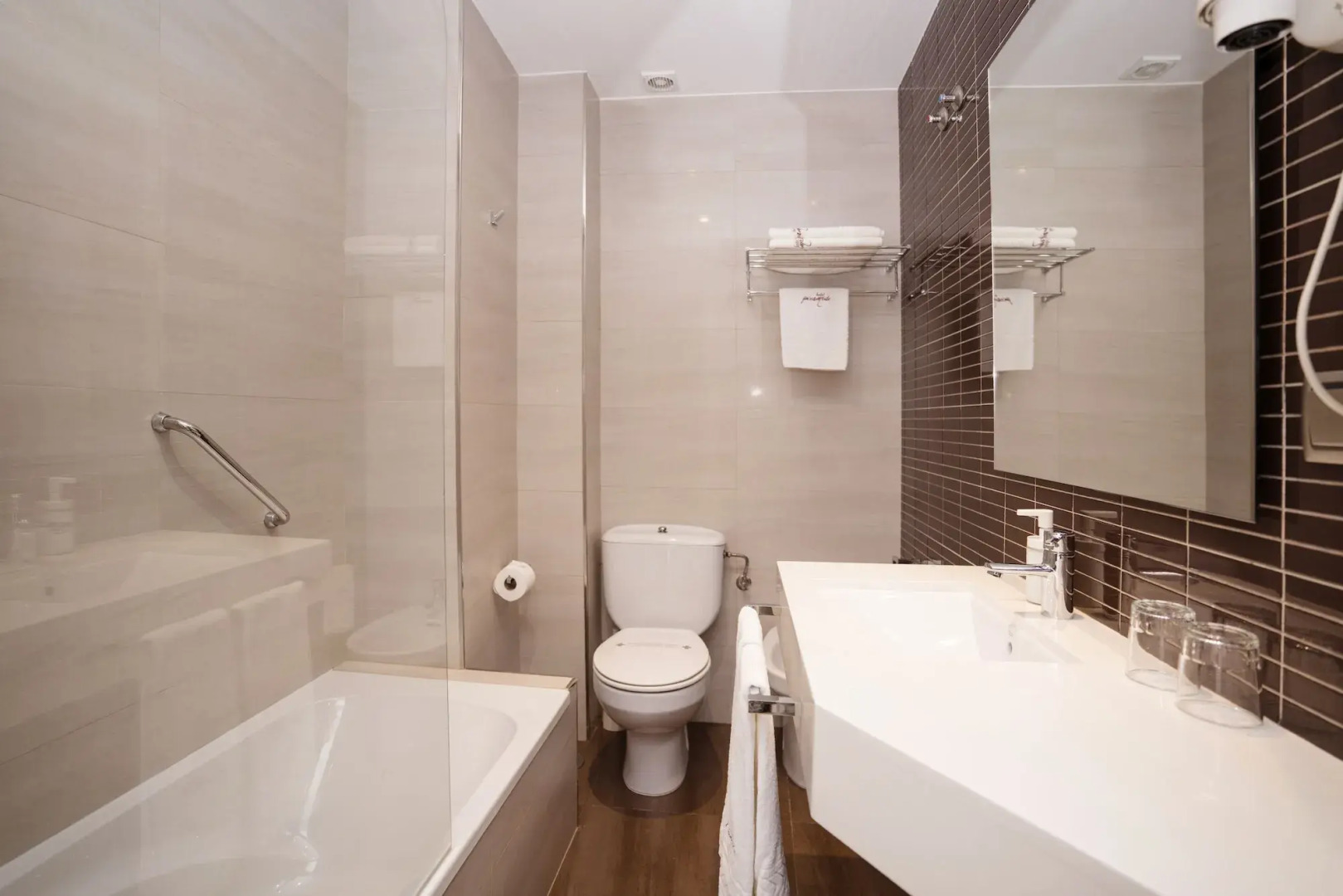 Photo - Hotel Piramide