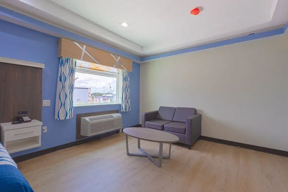 Photo - La Vyoma Villas, Westpark Hwy 6