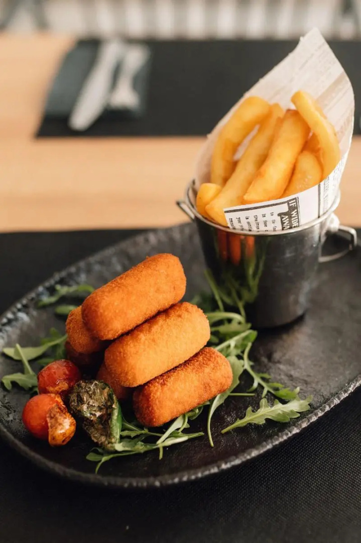 Foto - Comitas Floramar