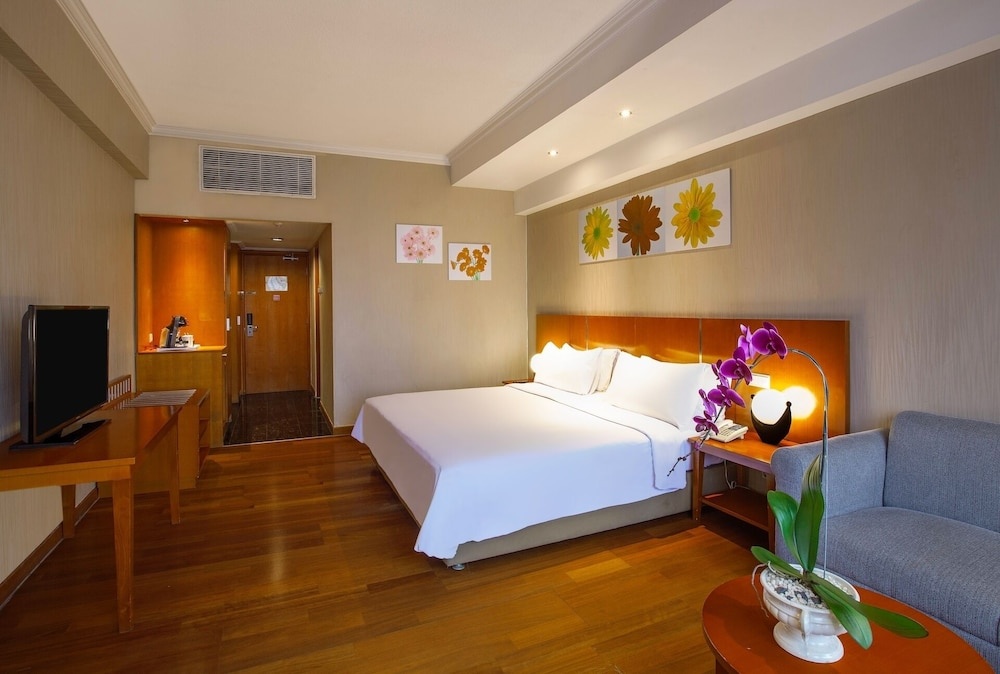 Artotel Gelora Senayan Jakarta