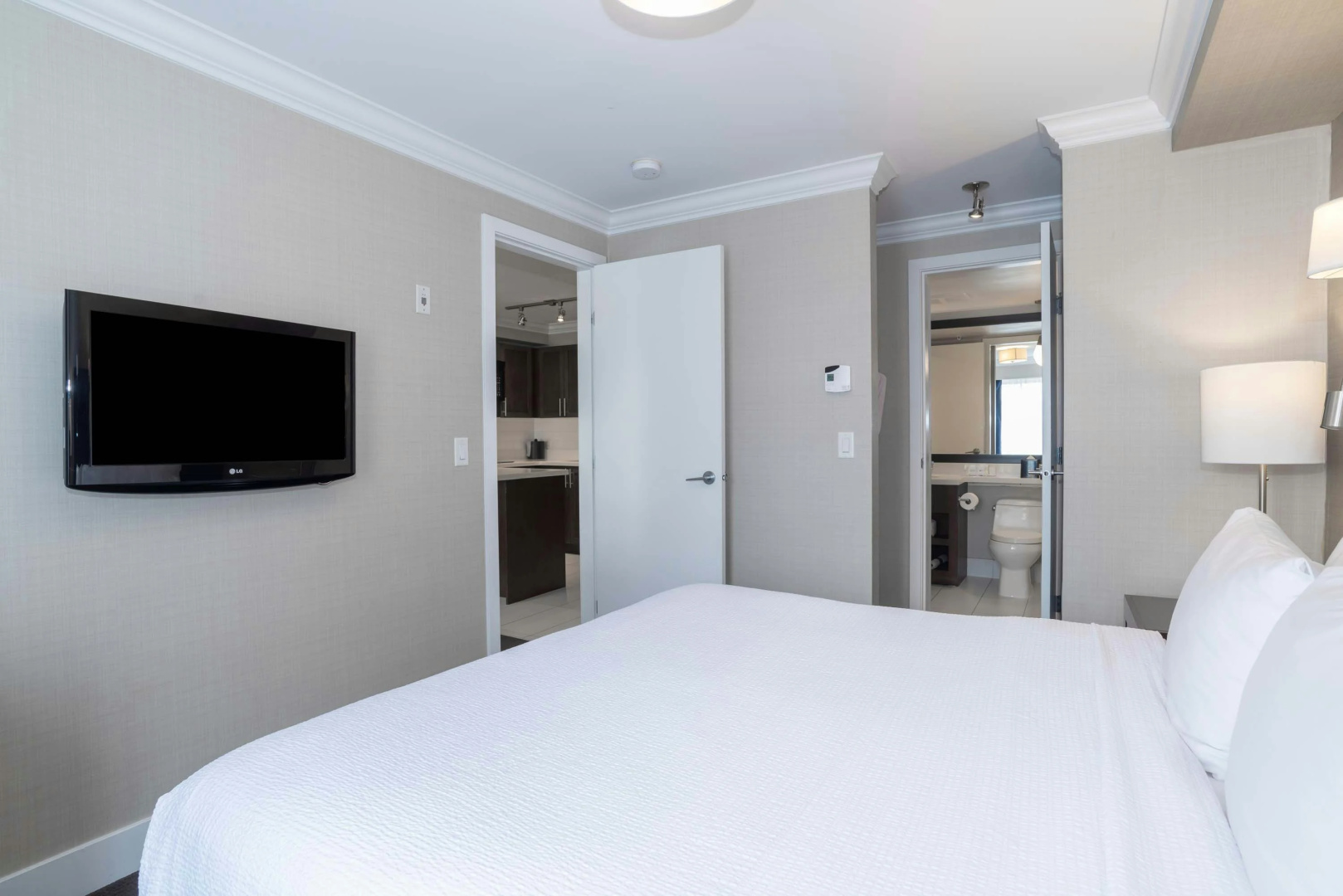 Photo - Sandman Signature Langley Hotel